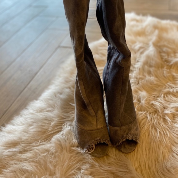 LILIANA open toe Jean material grayish over the knee heeled shoes, size 5.5 - Picture 4 of 11